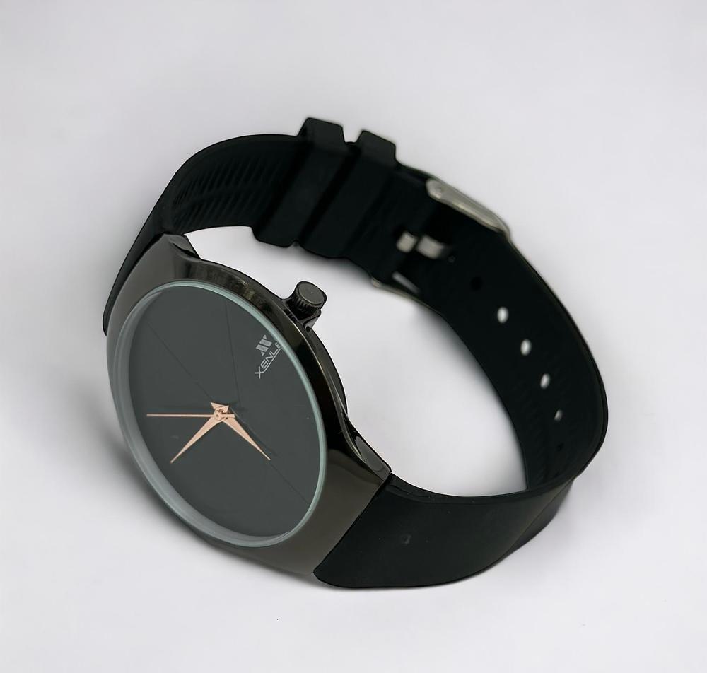 Analogue Rubber Strap Watch